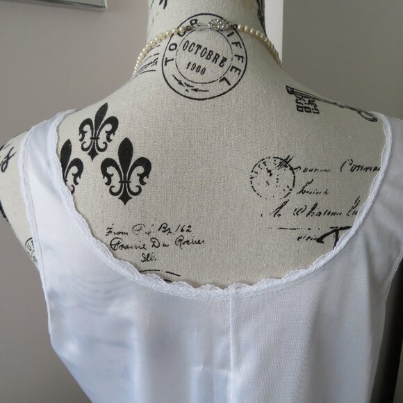 Vintage White Lace Camisole - Picture 4 of 7